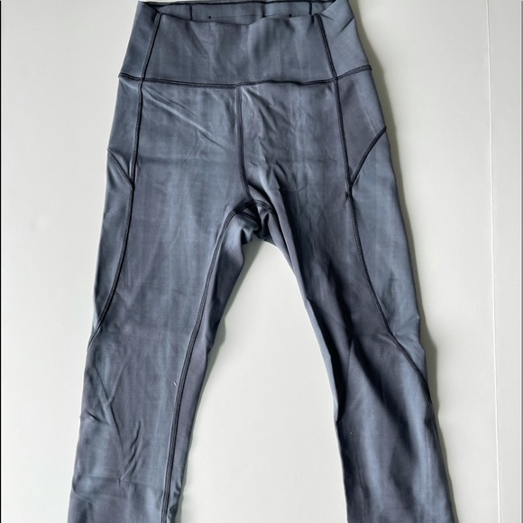 Lululemon Grey Leggings 23” - Picture 3 of 3
